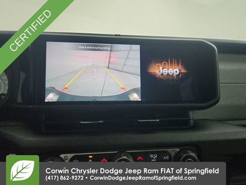 Certified 2024 Jeep Gladiator Sport image 17