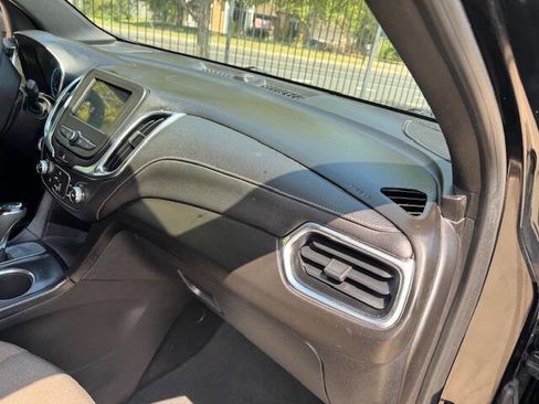 Used 2019 Chevrolet Equinox LT image 26