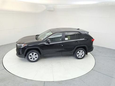 Used 2025 Toyota RAV4 LE AWD/4WD image 14