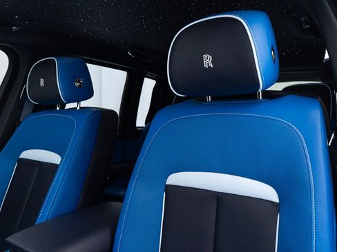 Certified 2025 Rolls-Royce Cullinan Black Badge AWD/4WD image 17
