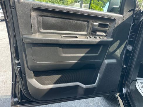 Used 2013 RAM 1500 Express RWD image 19