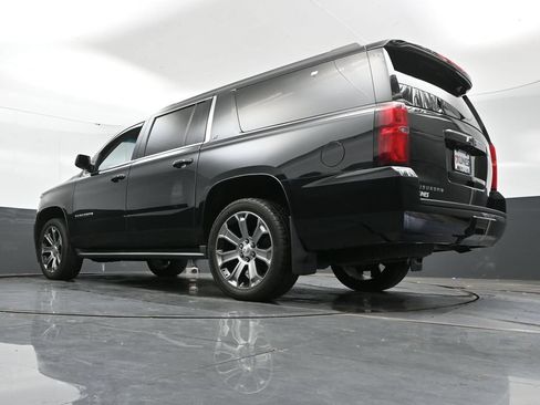 Used 2018 Chevrolet Suburban LT AWD/4WD image 47