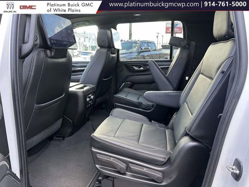 Used 2021 GMC Yukon XL Denali w/ LPO, Illumination Package image 19