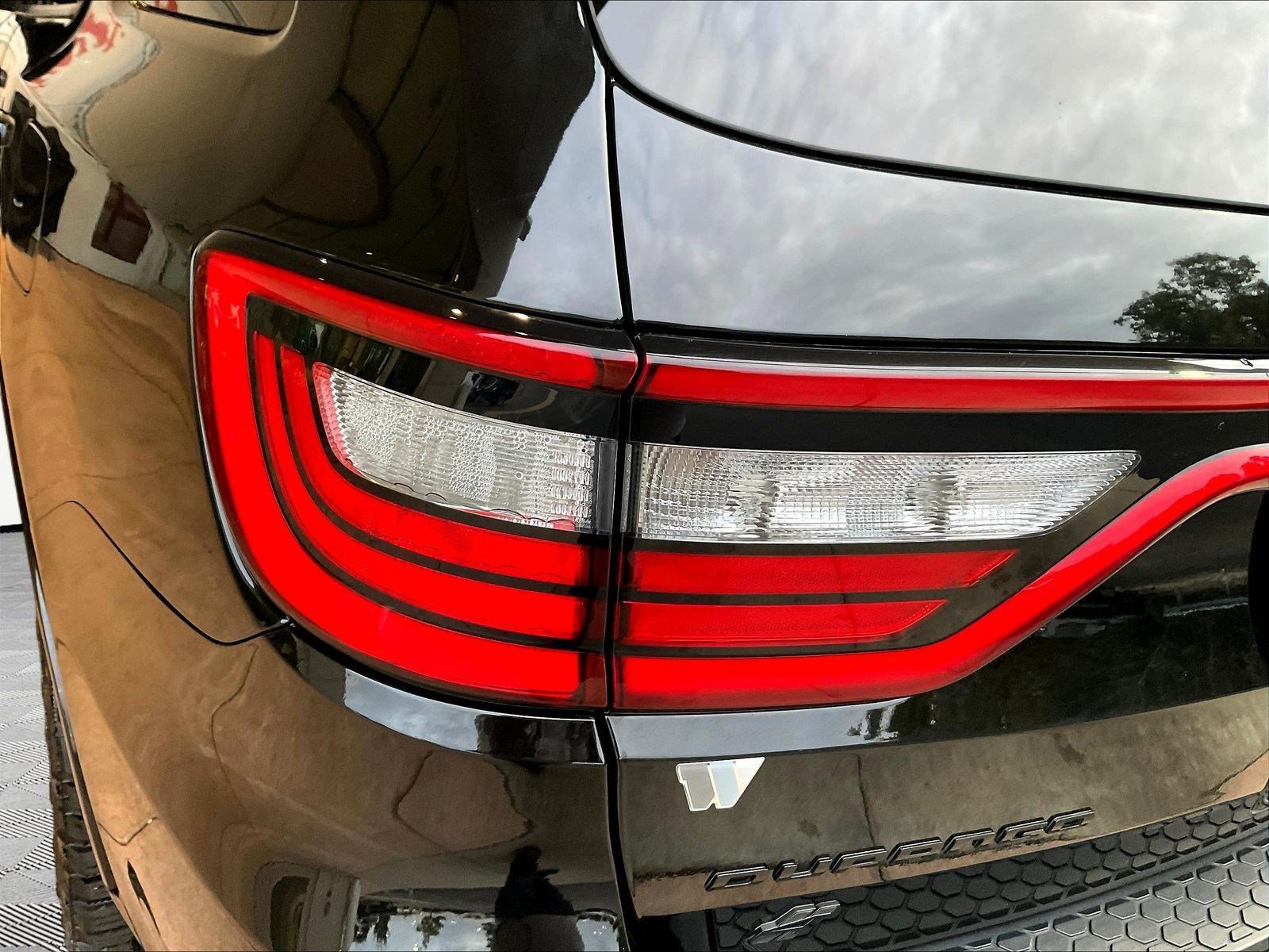 Used 2020 Dodge Durango R/T w/ Blacktop Package AWD/4WD image 22