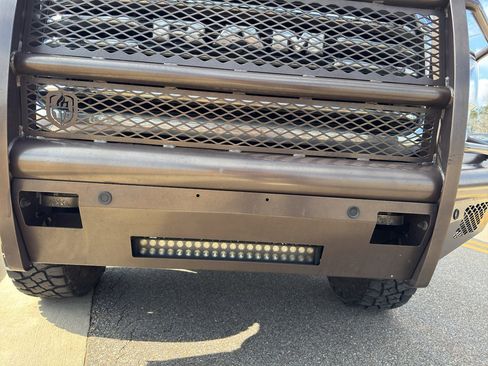 Used 2022 RAM 2500 Limited image 17