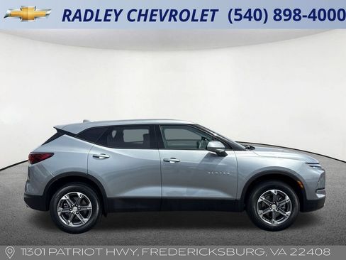 Used 2025 Chevrolet Blazer LT AWD/4WD image 20