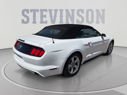 Used 2017 Ford Mustang Convertible RWD image 5