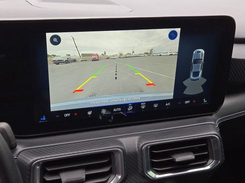 Used 2025 Ford Mustang Premium image 21