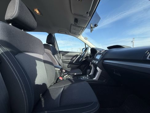 Used 2017 Subaru Forester 2.5i w/ Alloy Wheel Package image 31