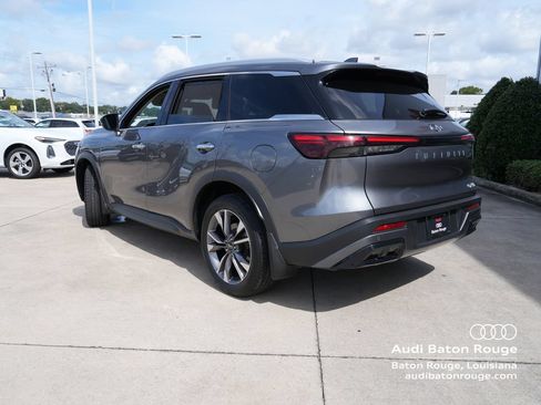 Used 2024 INFINITI QX60 Luxe w/ Vision Package FWD image 3