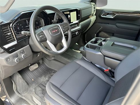 New 2025 GMC Sierra 1500 Elevation image 13