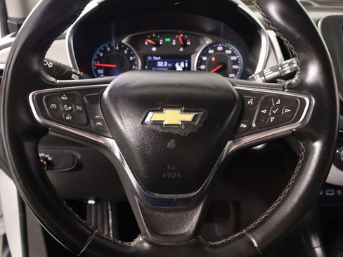 Used 2023 Chevrolet Equinox LT w/ Driver Convenience Package image 3