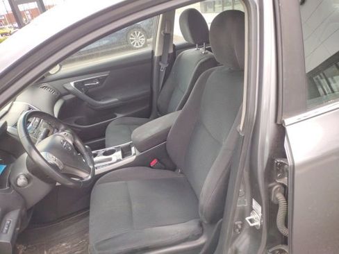 Used 2014 Nissan Altima 2.5 SV w/ Convenience Package FWD image 12