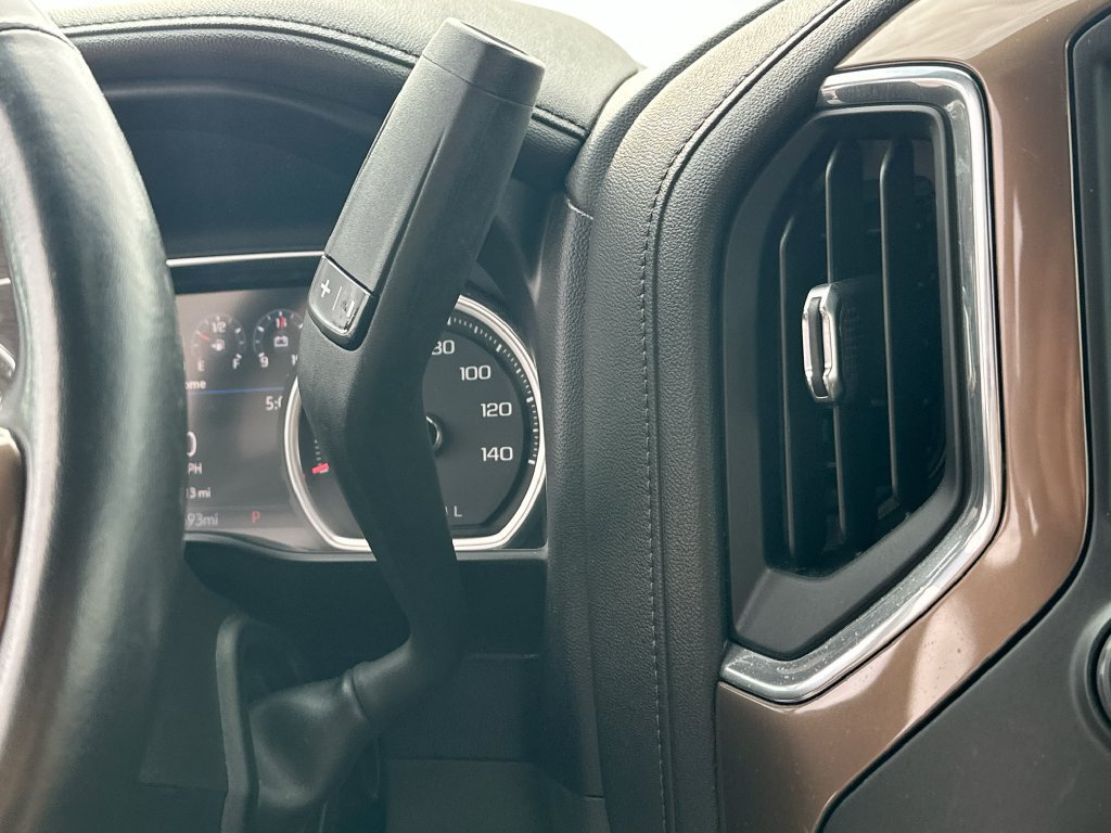 Used 2021 Chevrolet Silverado 1500 High Country w/ Technology Package AWD/4WD image 22