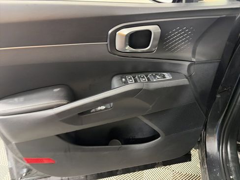 Certified 2024 Kia Sorento S image 28