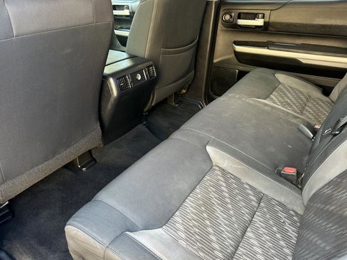 Used 2018 Toyota Tundra SR5 w/ SR5 Upgrade Package image 27