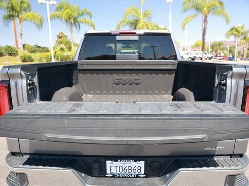 Used 2022 GMC Sierra 1500 SLT w/ SLT Premium Package AWD/4WD image 40