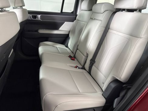 Used 2025 Hyundai Santa Fe SEL image 16