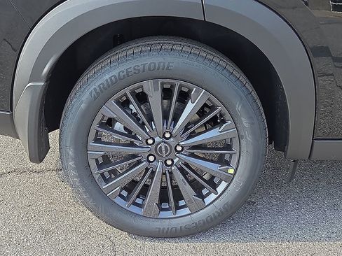 New 2026 Nissan Pathfinder SL image 7