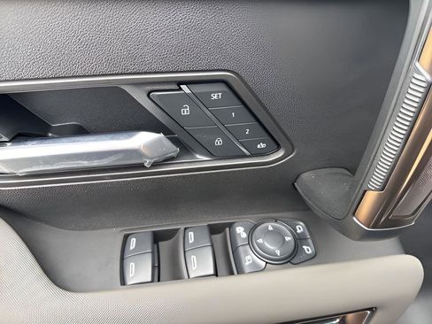 New 2025 GMC Hummer EV 2X image 25