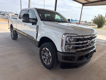 New 2026 Ford F250 King Ranch w/ FX4 Off-Road Package