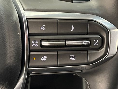 Used 2025 GMC Terrain Elevation image 40