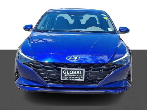 Used 2023 Hyundai Elantra SEL FWD image 2