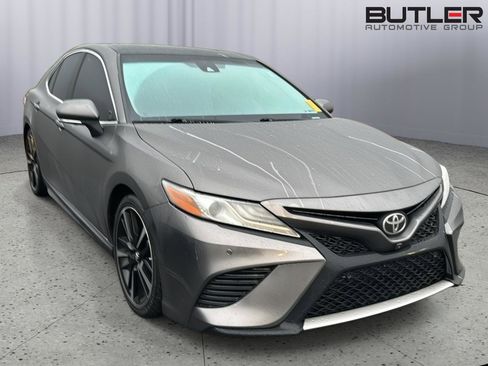 Used 2019 Toyota Camry XSE w/ Driver Assist Package image 10