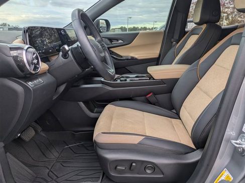 Used 2026 Chevrolet Equinox ACTIV w/ Safety and Technology Package image 22