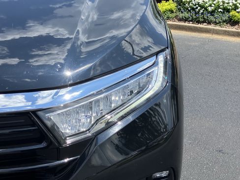 Used 2023 Honda Odyssey Elite image 5