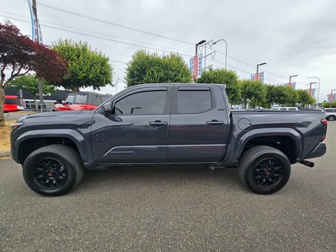 Used 2024 Toyota Tacoma SR5 AWD/4WD image 2