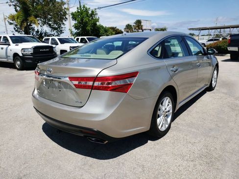 Used 2015 Toyota Avalon XLE FWD image 8