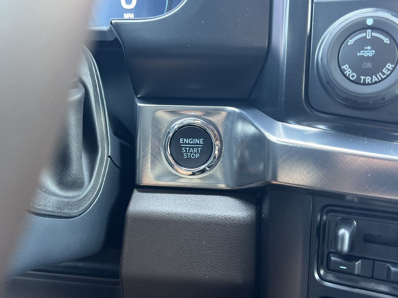 New 2027 Ford F250 4x4 Crew Cab Super Duty image 6