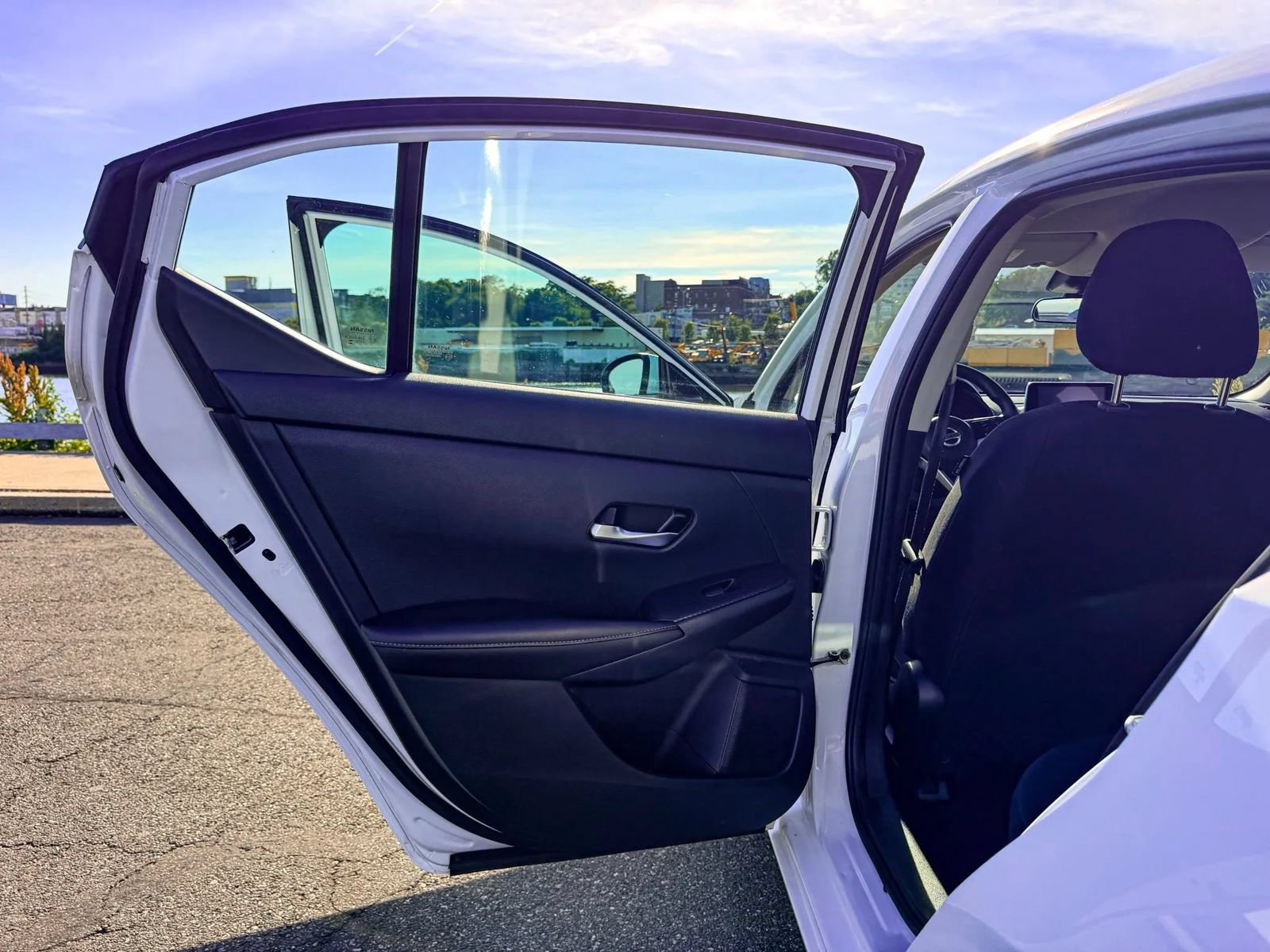 Used 2023 Nissan Sentra SV FWD image 11