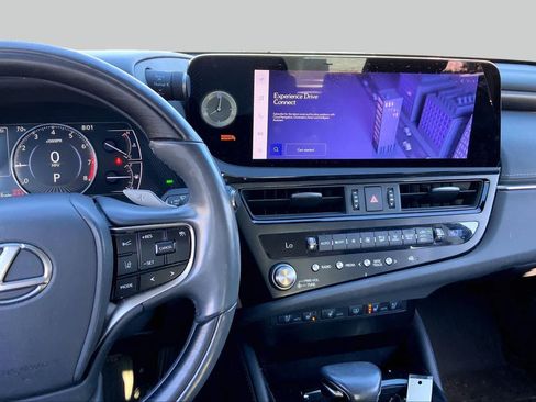 Used 2024 Lexus ES 350 Ultra Luxury w/ Accessory Package (Z2) FWD image 7
