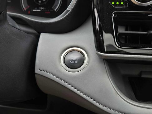 Certified 2025 Toyota Highlander Platinum AWD/4WD image 36