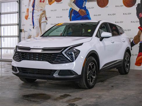 Used 2025 Kia Sportage LX image 20