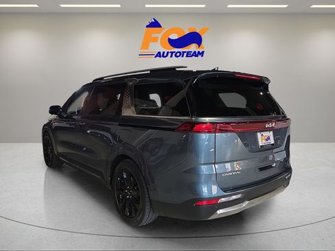 Used 2024 Kia Carnival SX Prestige FWD image 3