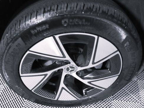 Certified 2024 Mercedes-Benz GLC 300 4MATIC image 7