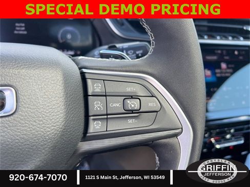 New 2025 Jeep Grand Cherokee Altitude image 21