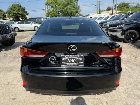 Used 2018 Lexus IS 300 w/ Accessory Package 2 RWD image 16