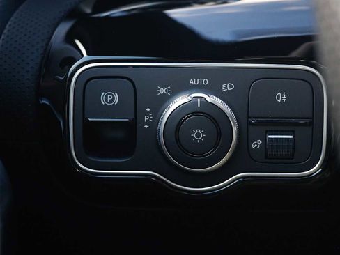 Certified 2022 Mercedes-Benz A 220 4MATIC image 25