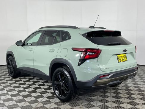 Used 2025 Chevrolet Trax ACTIV w/ Driver Confidence Package image 8