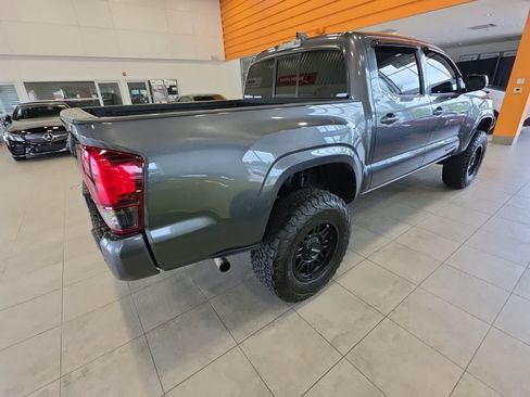 Used 2020 Toyota Tacoma SR AWD/4WD image 8