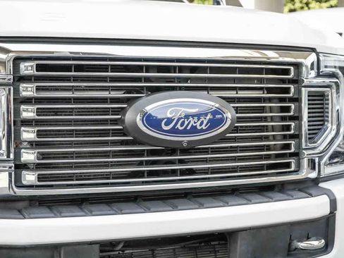 Used 2021 Ford F450 Platinum w/ FX4 Off-Road Package AWD/4WD image 5