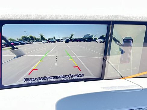 New 2025 Lincoln Nautilus Premier w/ Equipment Group 102A image 19