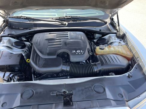 Used 2012 Dodge Charger SXT RWD image 31