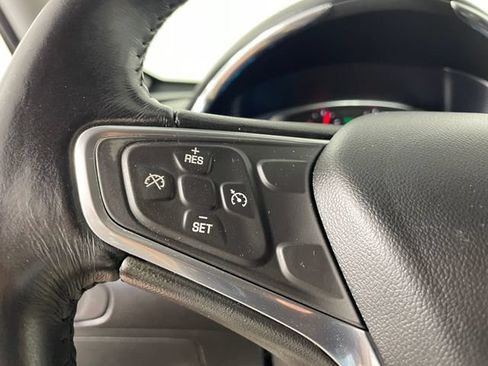 Used 2016 Chevrolet Malibu LT w/ Leather Package FWD image 11