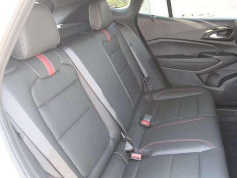 New 2026 Chevrolet Trax RS w/ Sunroof Package FWD image 20
