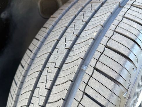 Used 2025 Kia Telluride S image 38